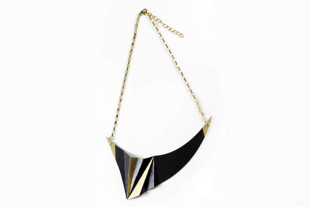 Triangular Collars Collar Triangular - Joyas de papel